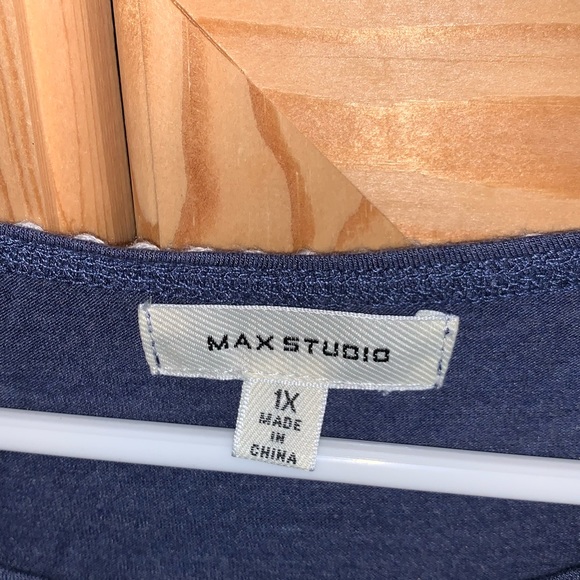 Max Studio embroidery flattery minimalist shirt size 1X - Picture 4 of 4